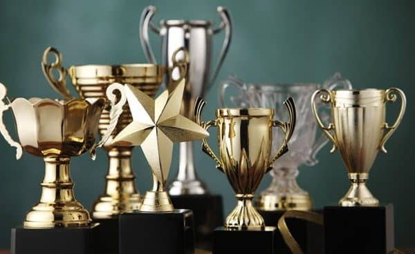 How to showcase your trophies hero images 682x368 1